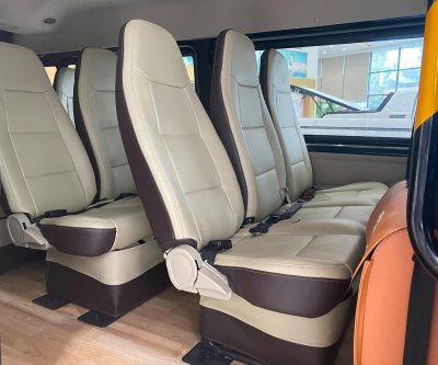 Nội thất ford transit 2023 cho thuê tháng