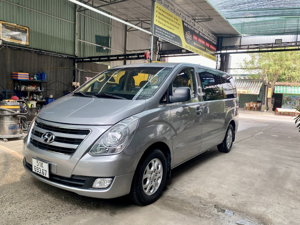 Các loại xe 9 chỗ cho thuê tại Đồng Nai của công ty Huy Đạt