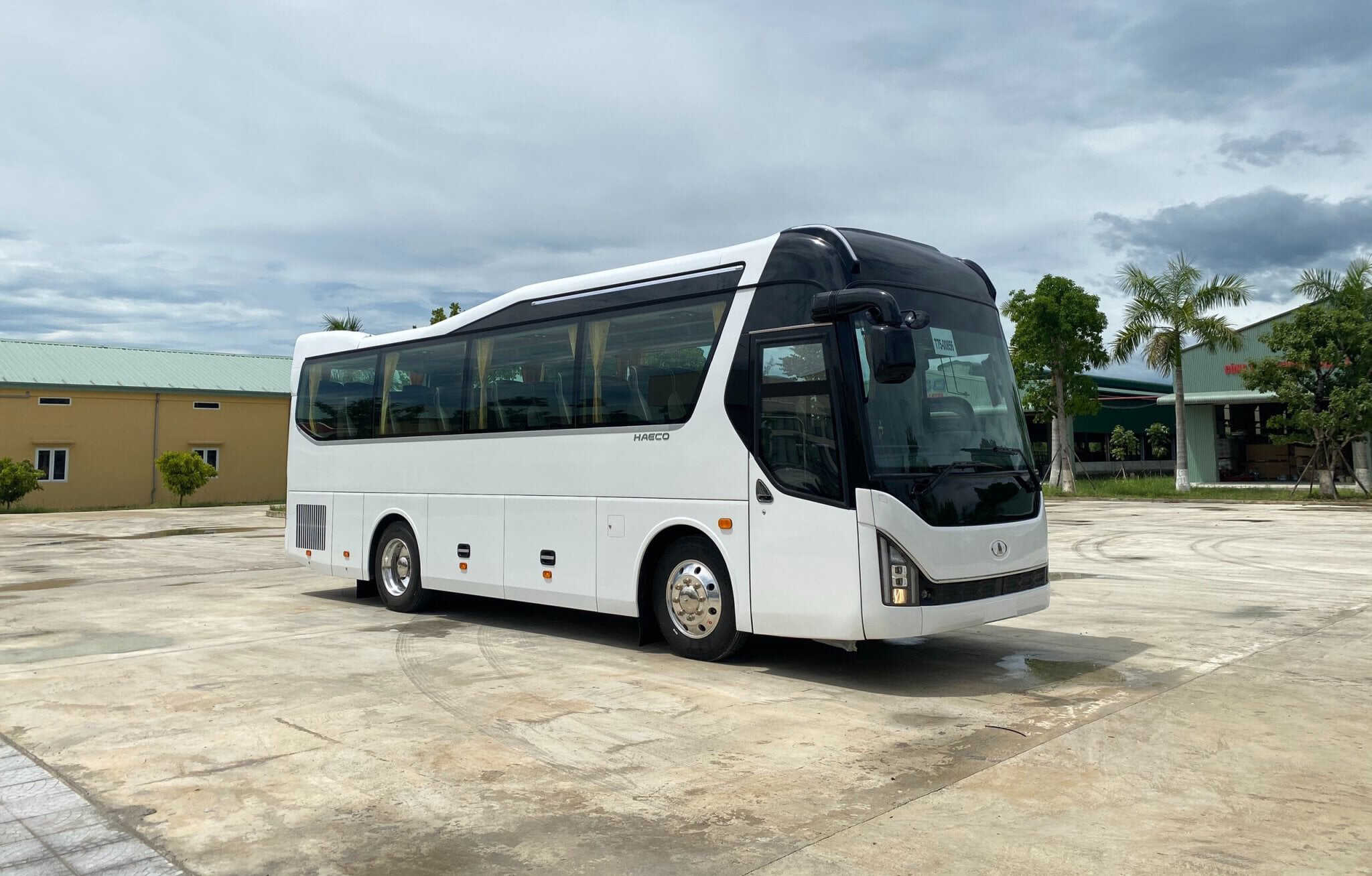 Thuê xe 15 chỗ đến 19 chỗ