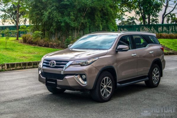 Thuê xe 7 chỗ có tài xế