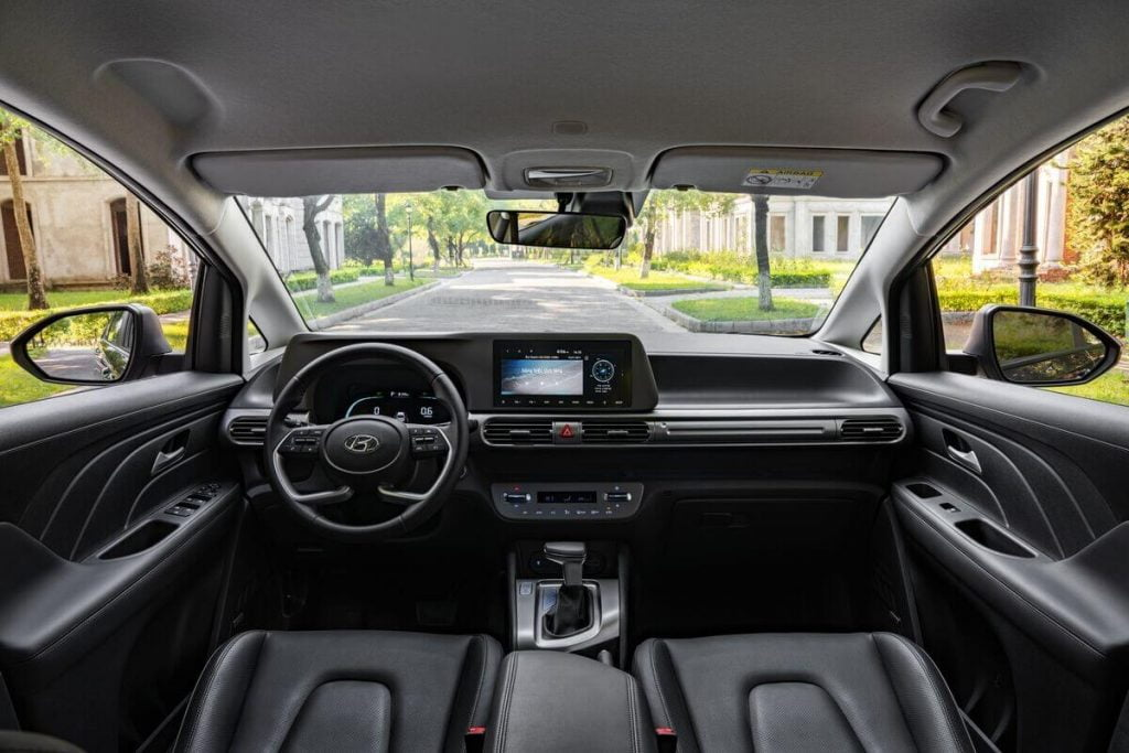Khoang lái xe Hyundai Stargazer