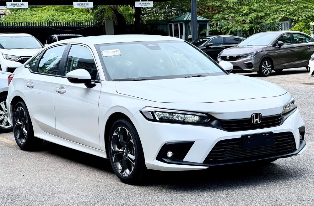 Các dịch vụ đi kèm khi thuê xe 5 chỗ