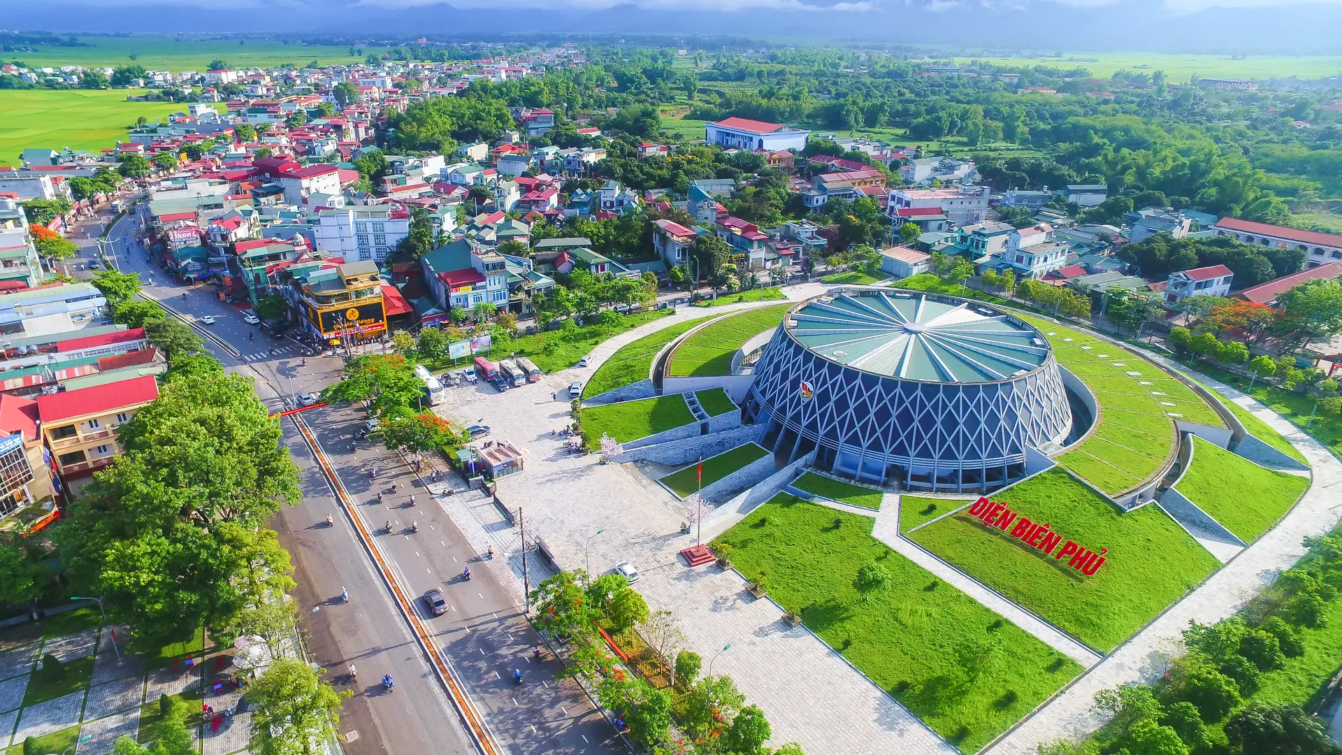 Tại sao nên chọn dịch vụ thuê xe đưa đón sân bay?