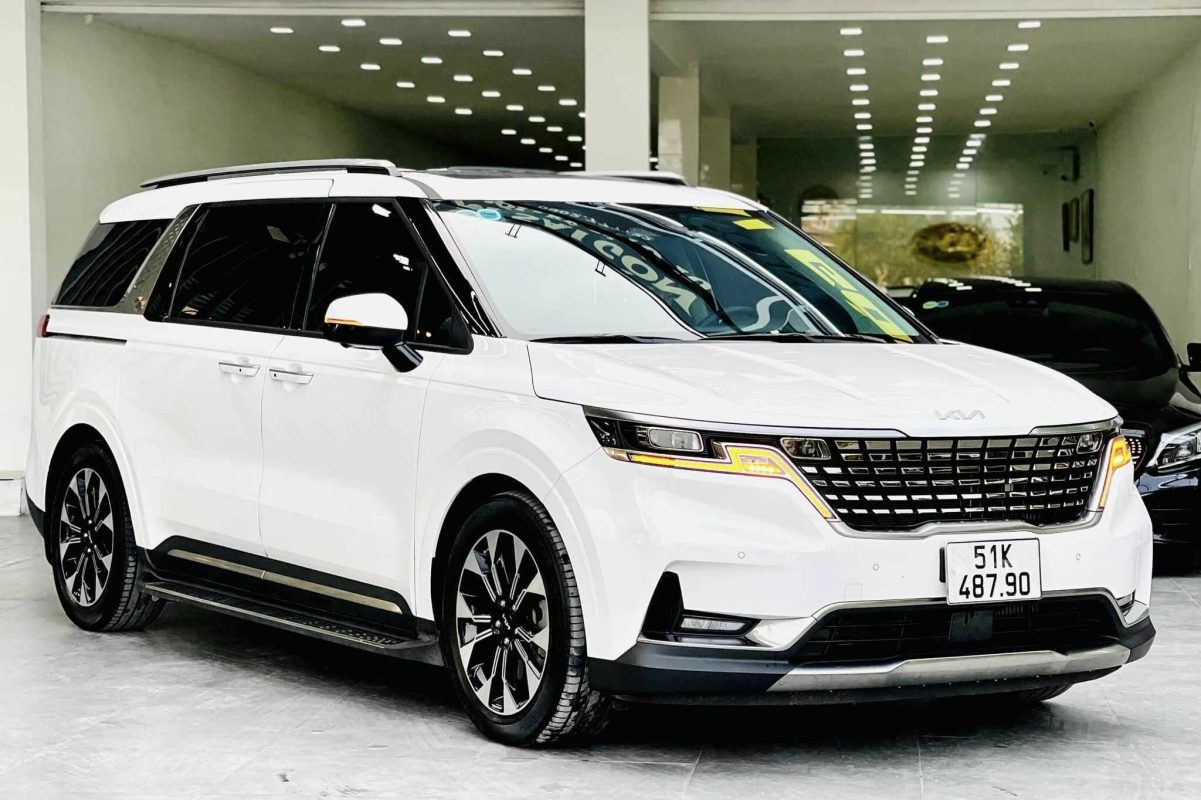cho-thuê-xe-kia-carnival-1201x800