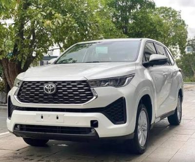 Cho Thuê Xe Tháng 7 Chỗ Innova Cross Uy Tín, Giá Rẻ