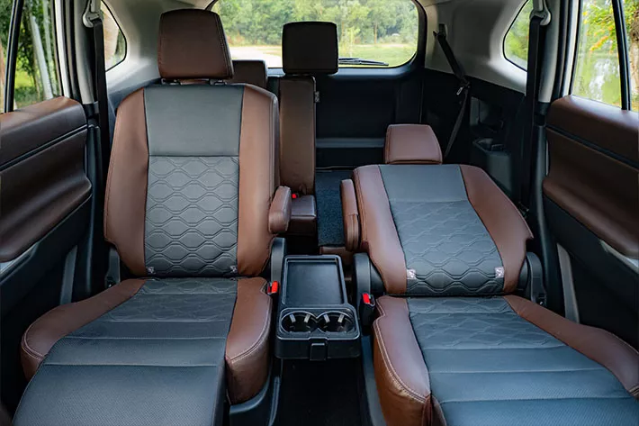 Nội thất xe Innova Cross Nội thất xe Innova Cross